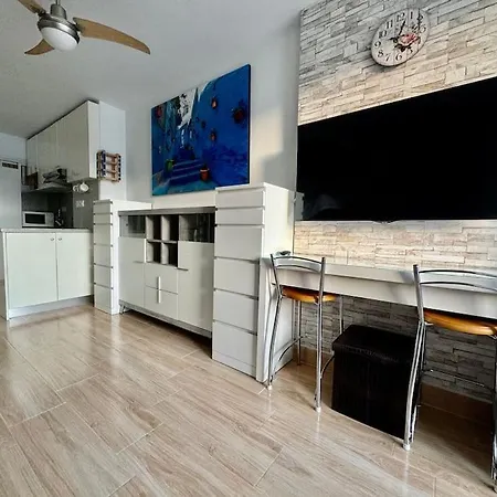 Loft Con Bonitas Vistas En 아파트 베날마데나코스타