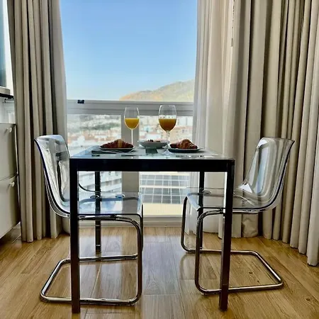 Loft Con Bonitas Vistas En 아파트 베날마데나코스타